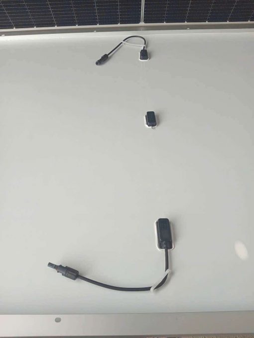 Tấm pin JA 560watt mặt sau