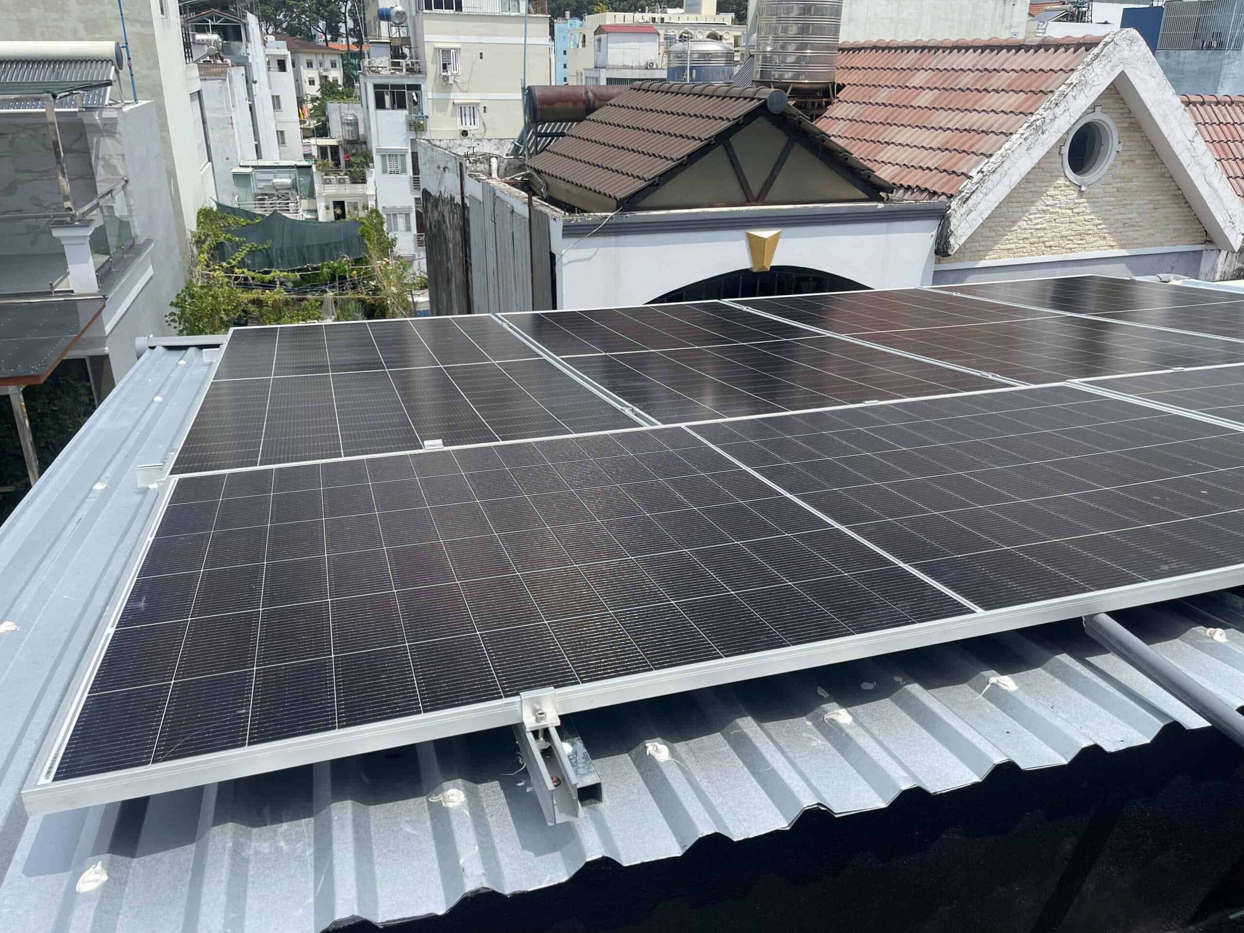 Dịch vụ lắp đặt điện năng lượng mặt trời phù hợp mọi công trình ở Việt Nam