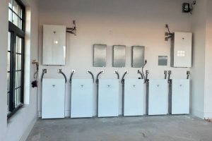 Top 5 pin lưu trữ năng lượng mặt trời tầm trung 2026